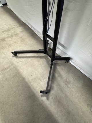 Televisie Philips, 48PFK5509/12, zwart, op verrijdbare tv-standaard